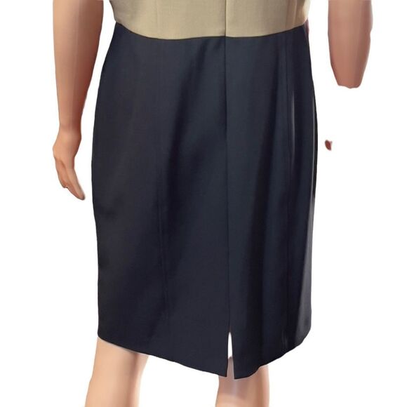 Sandra Darren Two Color Front Pockets Sheath Dress Size 10 - Picture 8 of 15